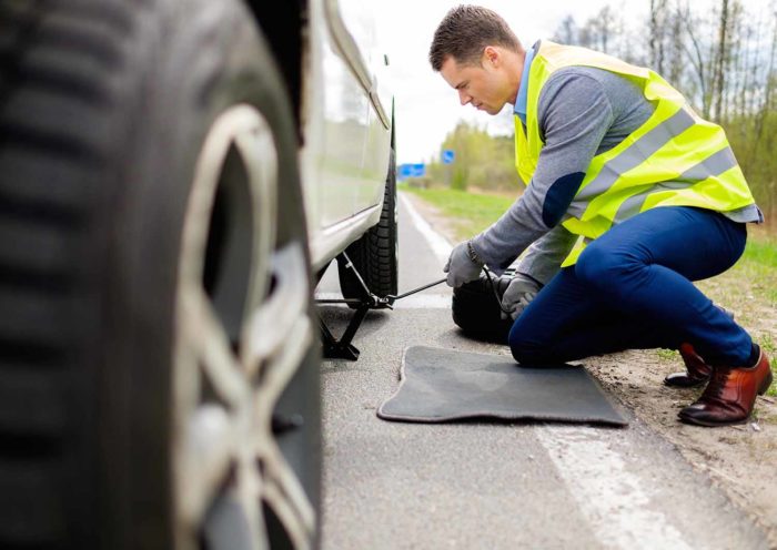 Step By Step On How To Change A Flat Tire - Mach 1 Services